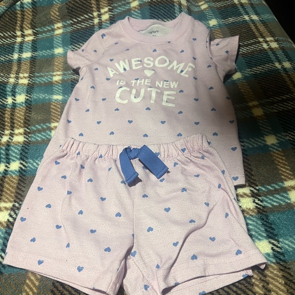 Little girls 2 piece pjs - Picture 1 of 3